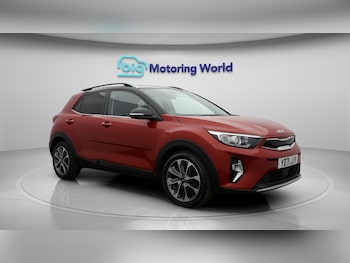 Used Kia Stonic 2021 for sale - 76306879: Photo 2
