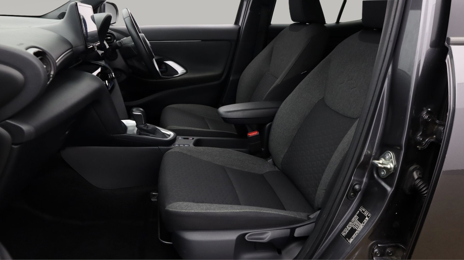 Used Toyota Yaris Cross 2022 for sale - 78098988: Photo 14