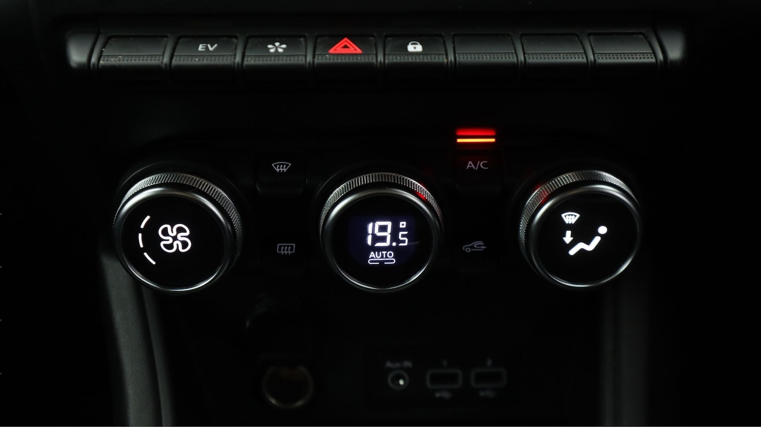 Used Renault Captur 2023 for sale - 78199085: Photo 12