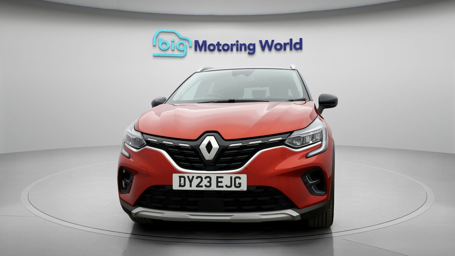 Used Renault Captur 2023 for sale - 78199085: Photo 2