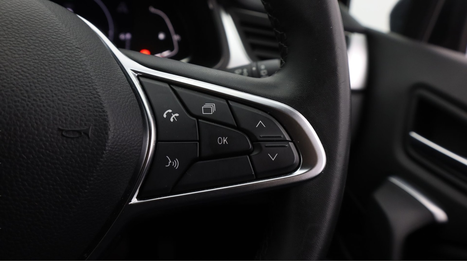 Used Renault Captur 2023 for sale - 78199085: Photo 24