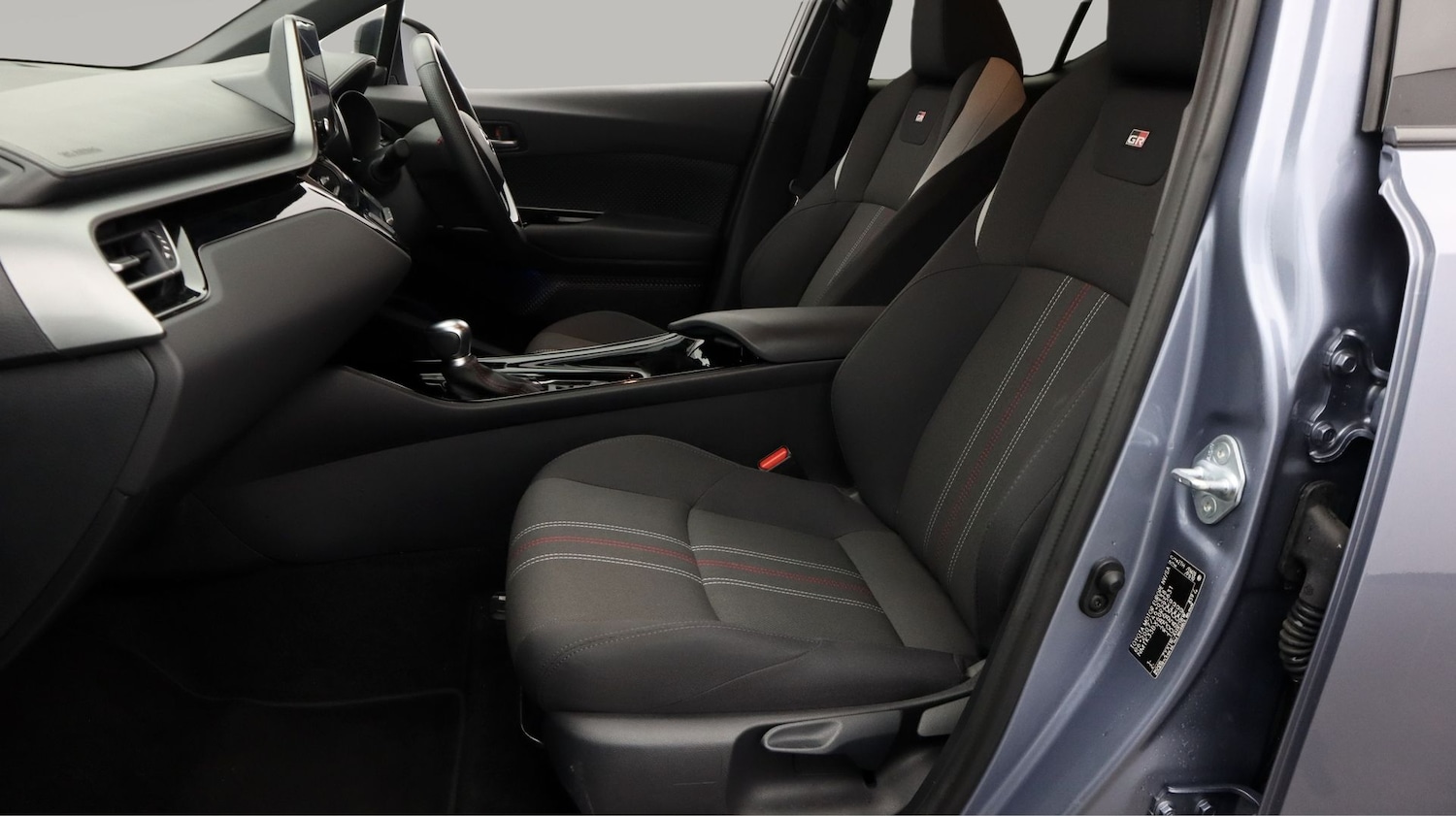 Used Toyota C-HR 2023 for sale - 77326417: Photo 14