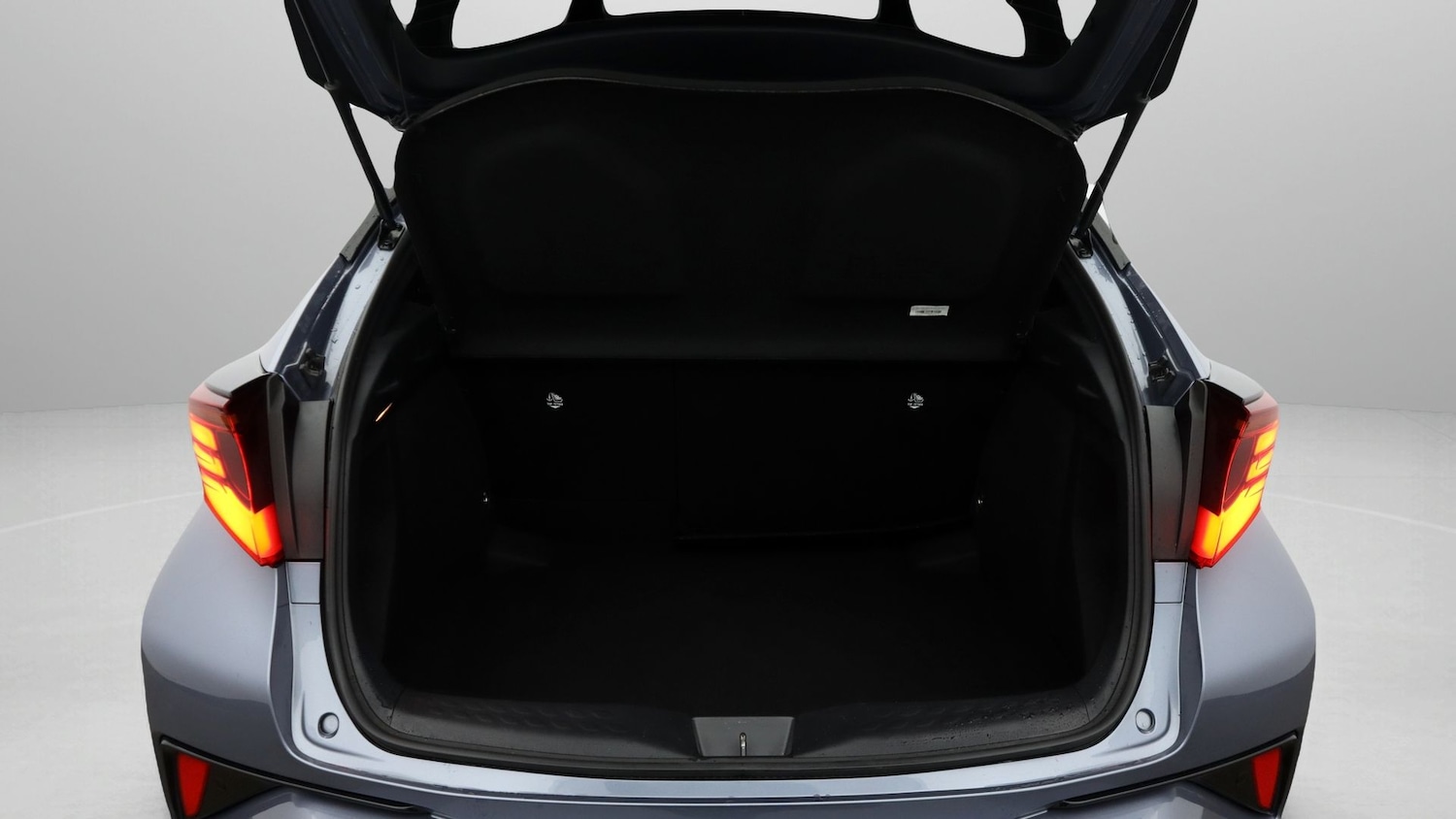 Used Toyota C-HR 2023 for sale - 77326417: Photo 17