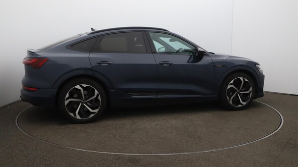 Used Audi e-tron 2022 for sale - 76306598: Photo 53