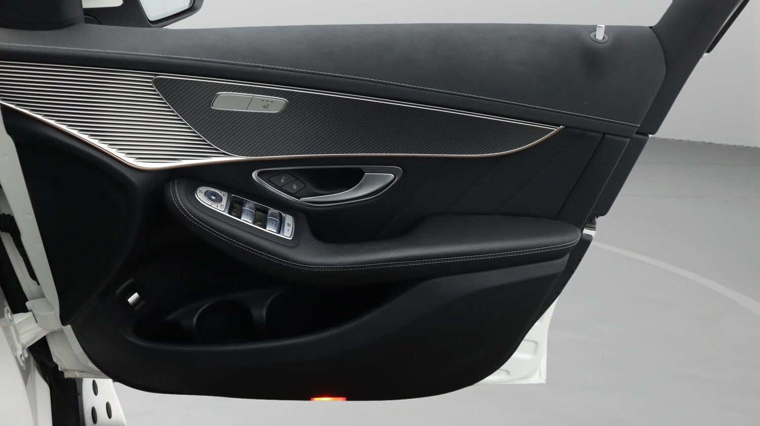 Used Mercedes-Benz EQC 2021 for sale - 76742763: Photo 16