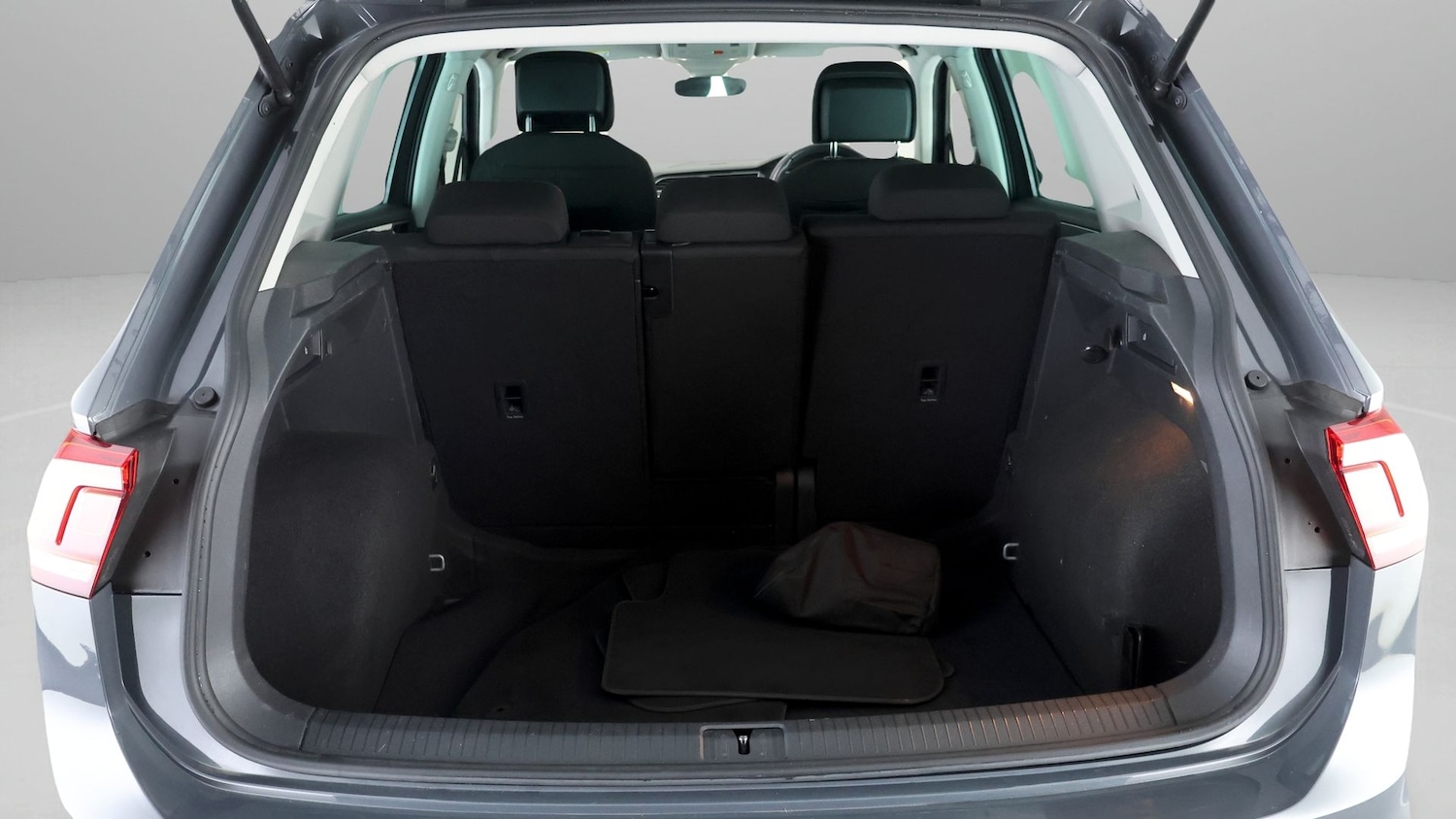 Used Volkswagen Tiguan 2021 for sale - 77966619: Photo 16