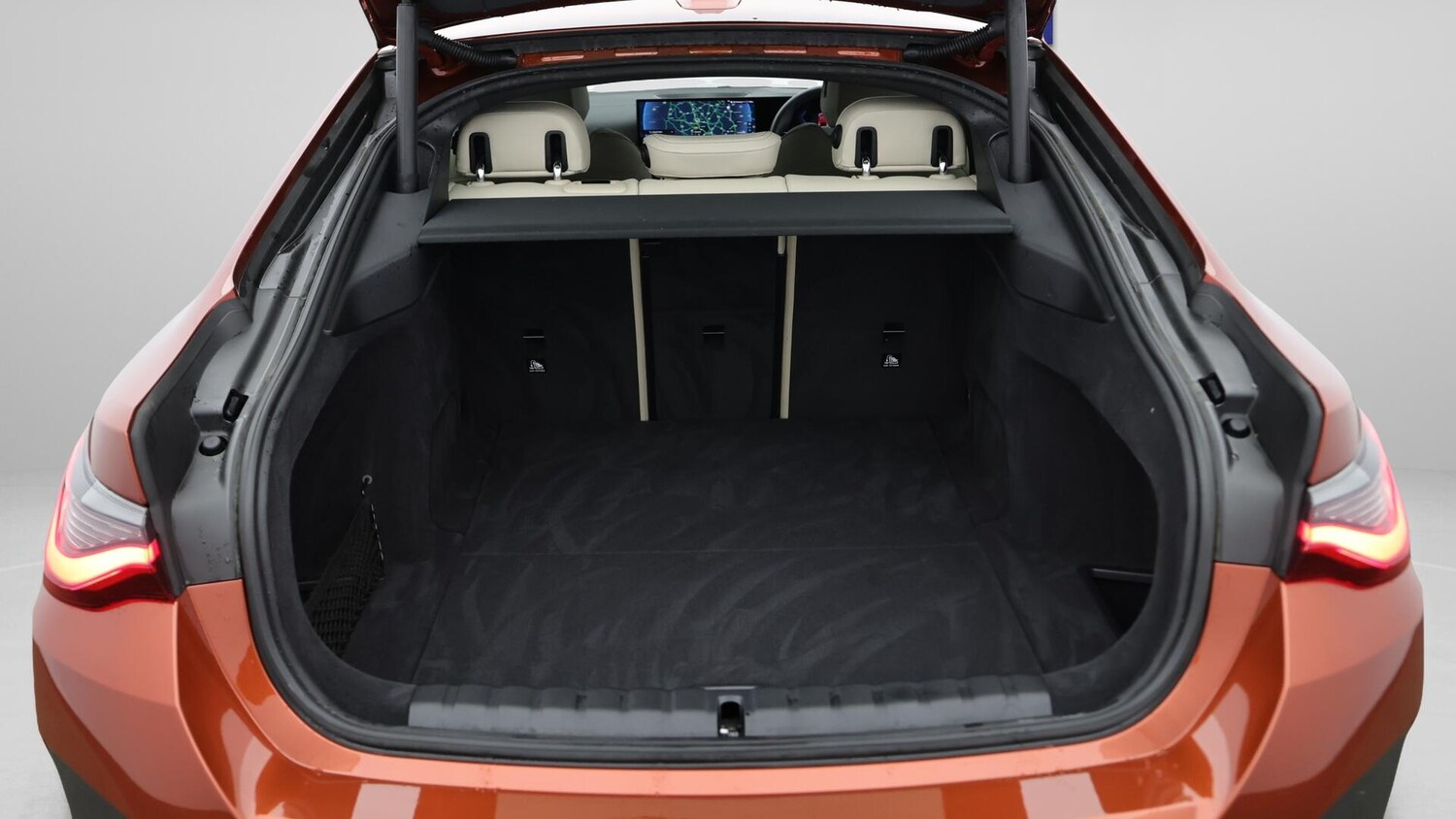 Used BMW i4 2023 for sale - 76484865: Photo 18