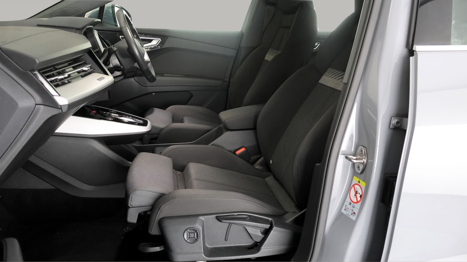 Used Audi Q4 e-tron 2023 for sale - 77652448: Photo 14