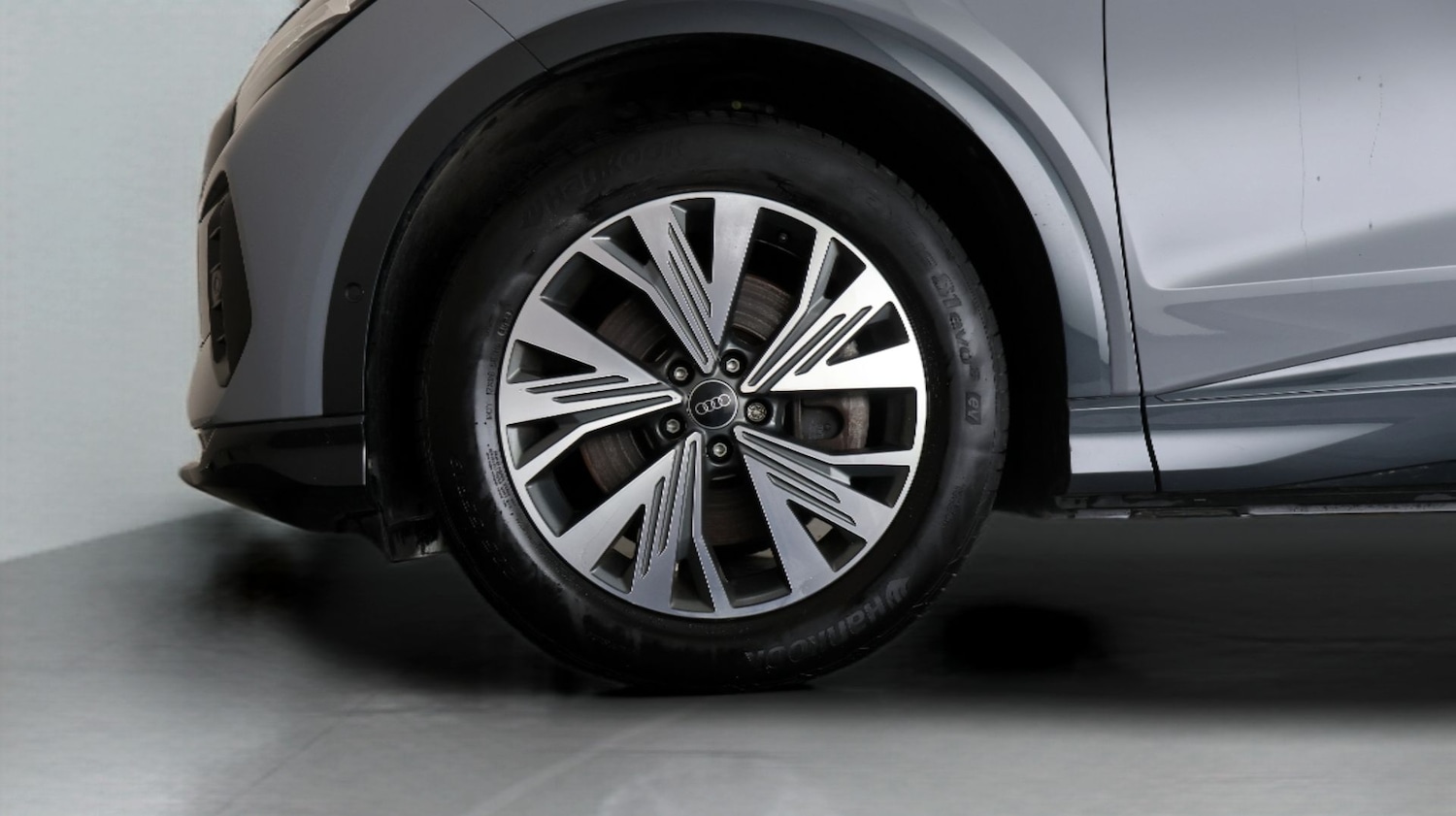 Used Audi Q4 e-tron 2023 for sale - 77652448: Photo 18