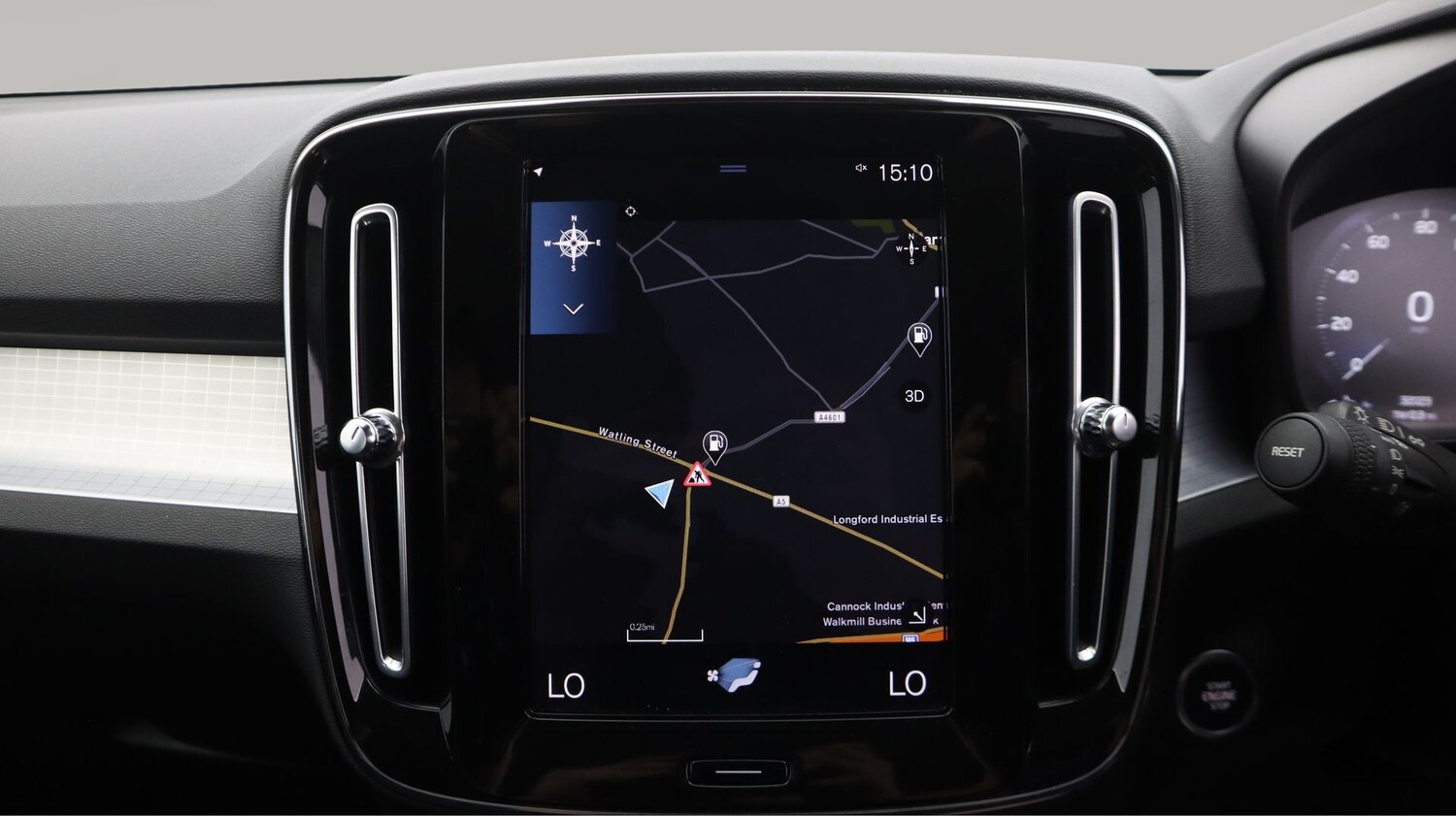 Used Volvo XC40 2021 for sale - 78171904: Photo 11