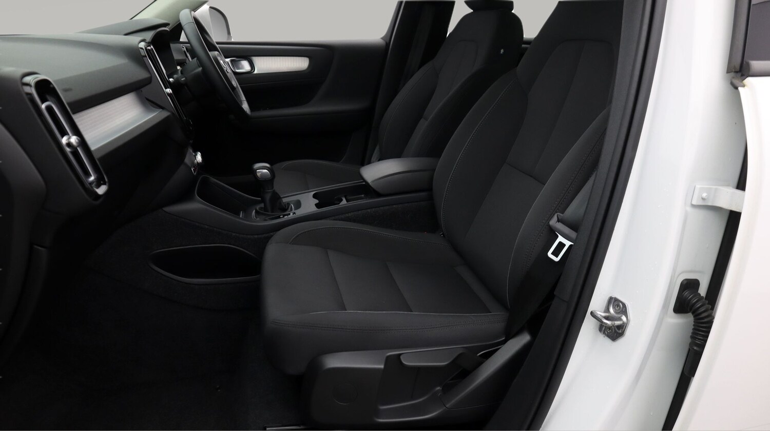 Used Volvo XC40 2021 for sale - 78171904: Photo 14