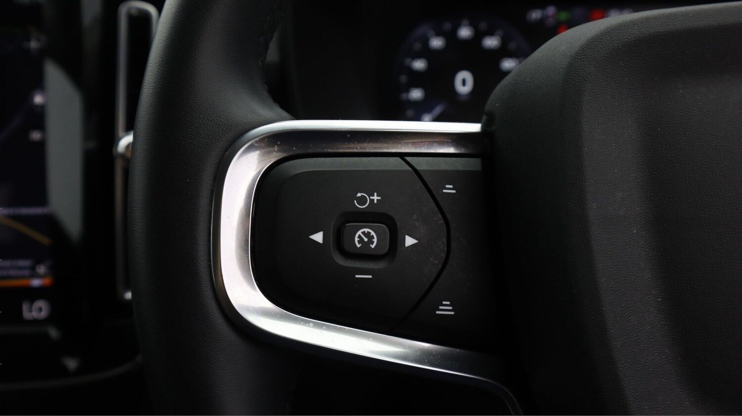 Used Volvo XC40 2021 for sale - 78171904: Photo 20