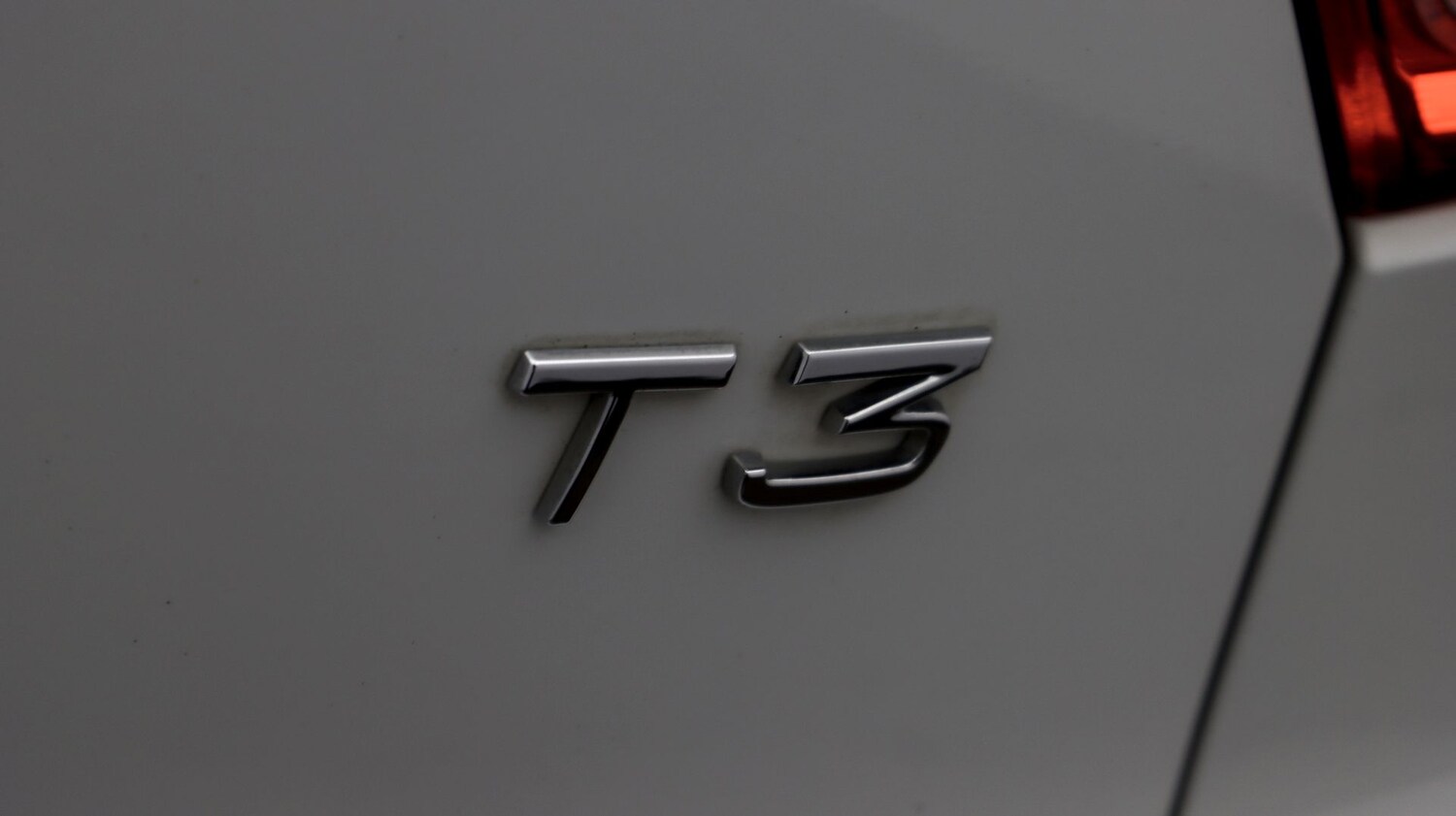 Used Volvo XC40 2021 for sale - 78171904: Photo 21