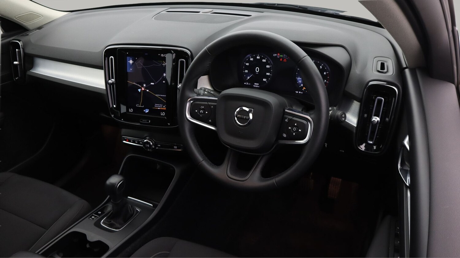 Used Volvo XC40 2021 for sale - 78171904: Photo 9