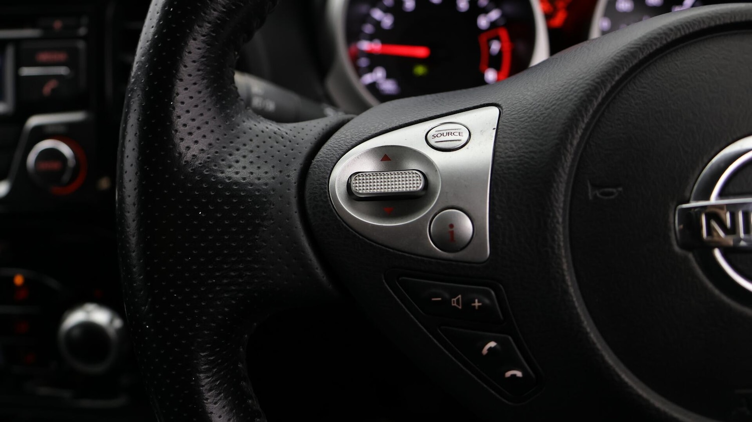 Used Nissan Juke 2018 for sale - 76389271: Photo 23