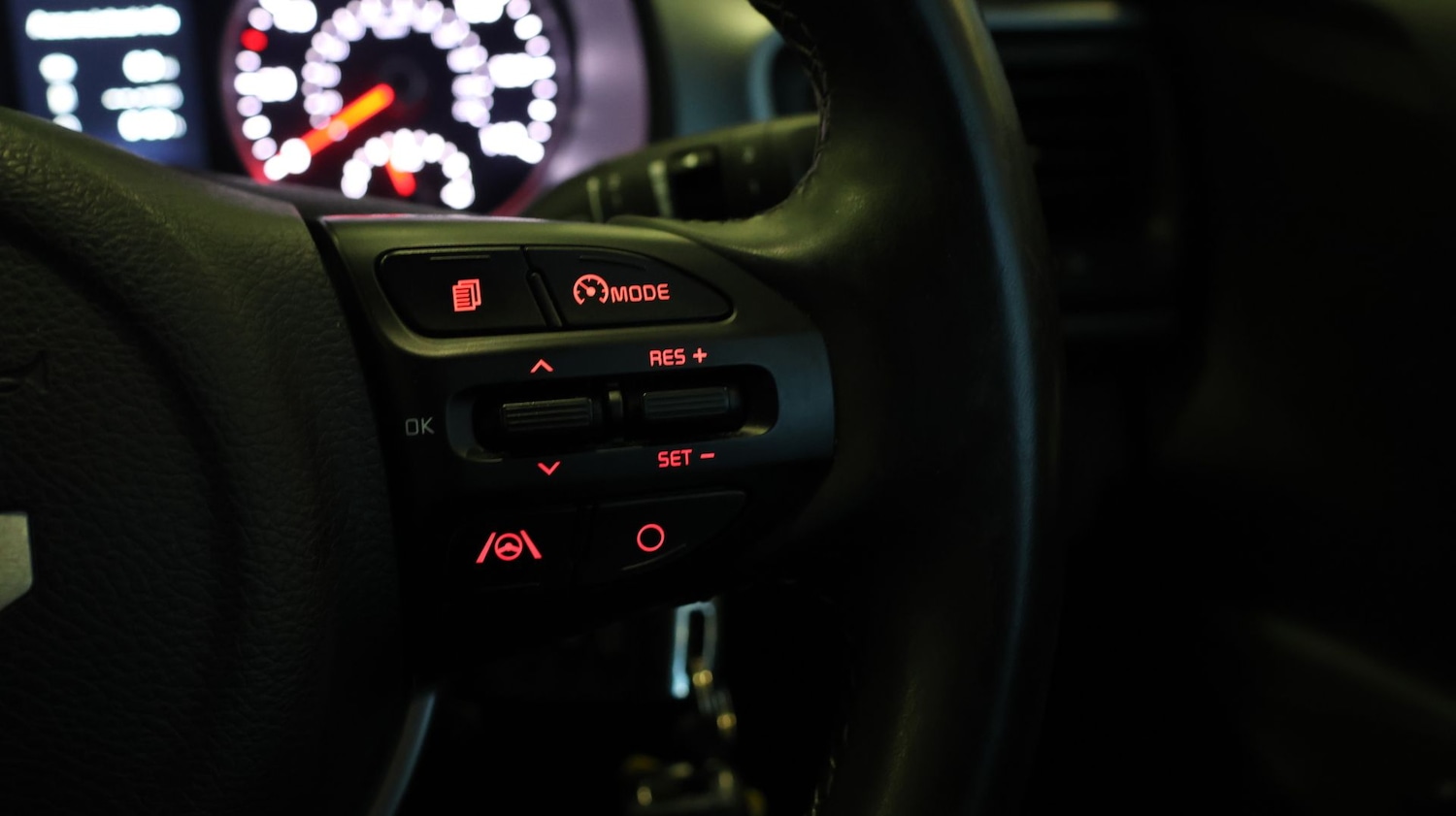 Used Kia Stonic 2023 for sale - 77747627: Photo 23