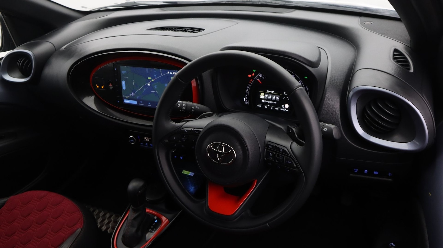 Used Toyota Aygo X 2023 for sale - 77335958: Photo 9