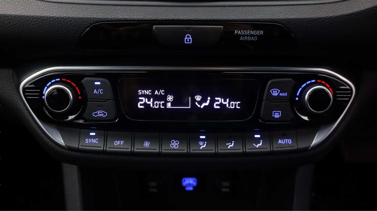 Used Hyundai i30 2023 for sale - 77734895: Photo 12