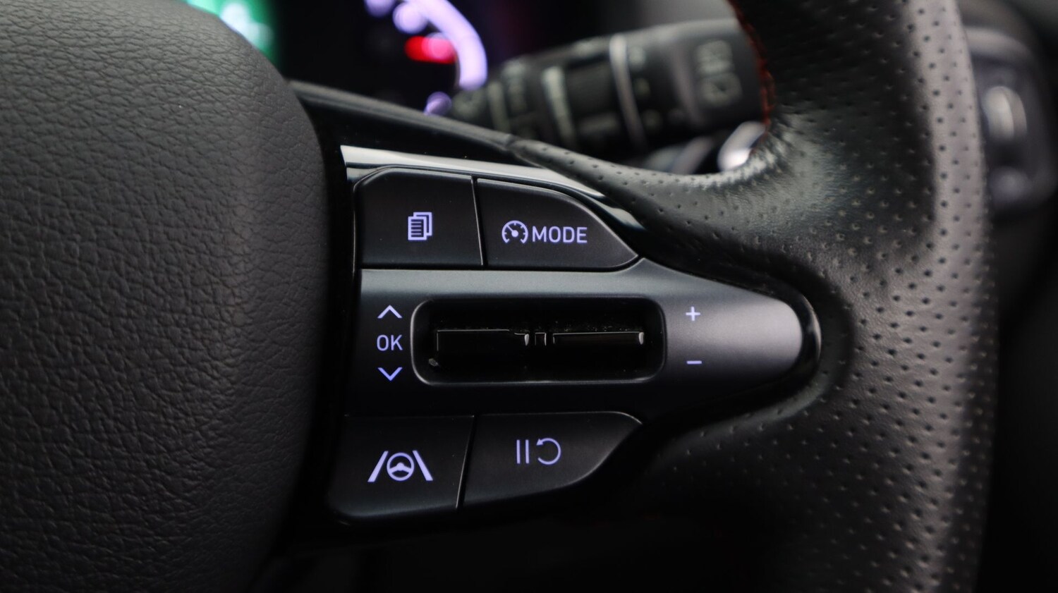 Used Hyundai i30 2023 for sale - 77734895: Photo 24