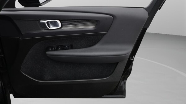 Used Volvo XC40 2021 for sale - 76246864: Photo 16
