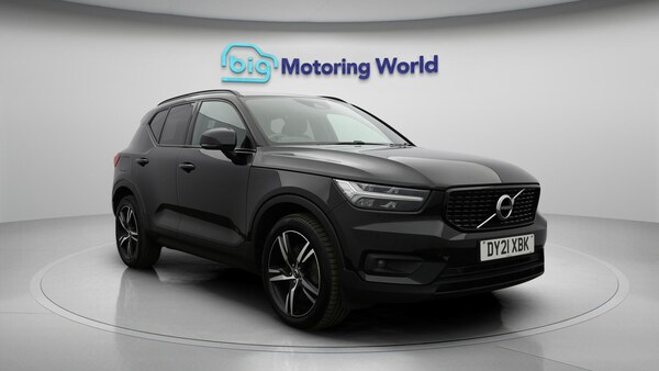 Used Volvo XC40 2021 for sale - 76246864: Photo 2