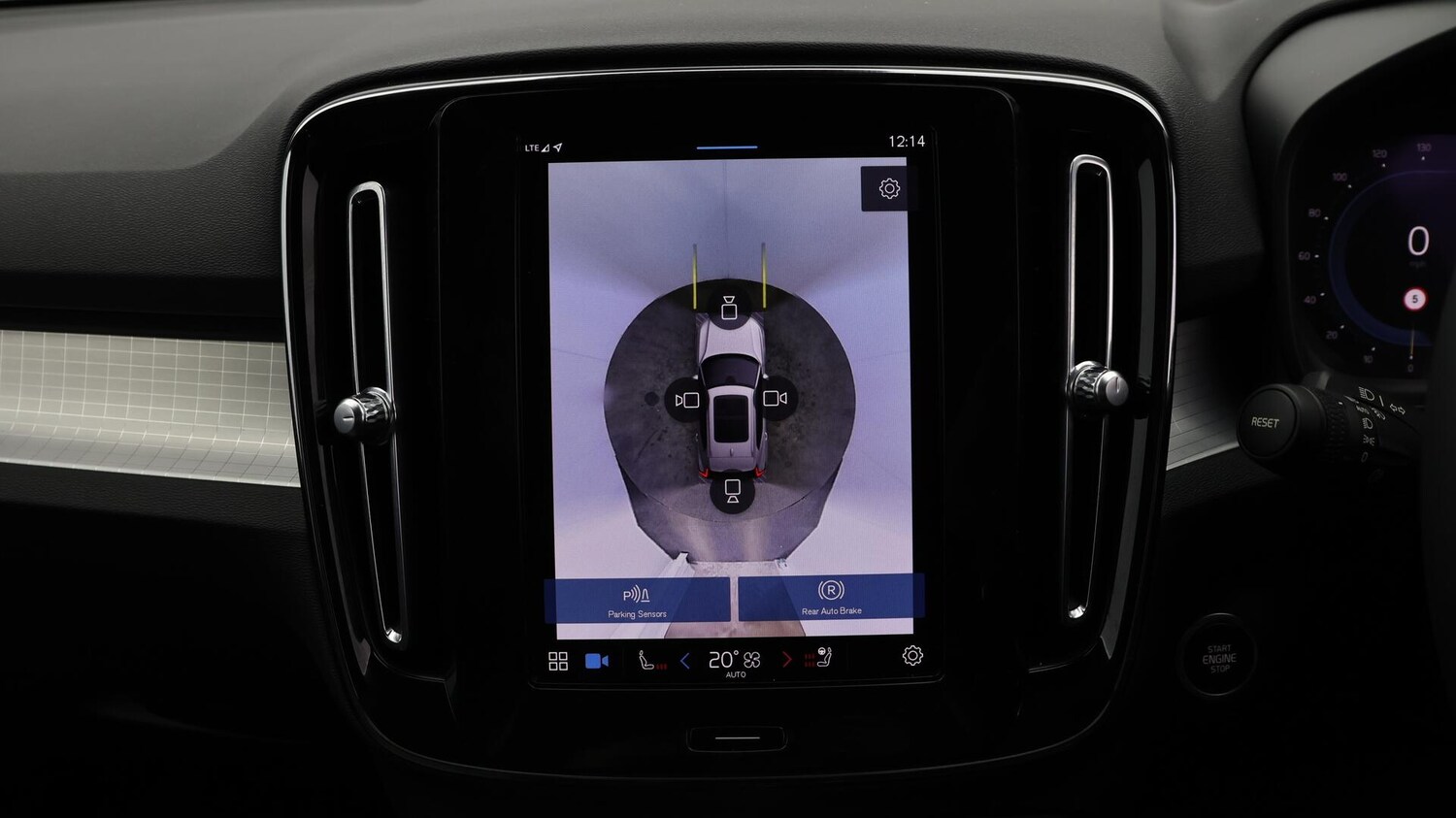 Used Volvo XC40 2023 for sale - 76190006: Photo 28