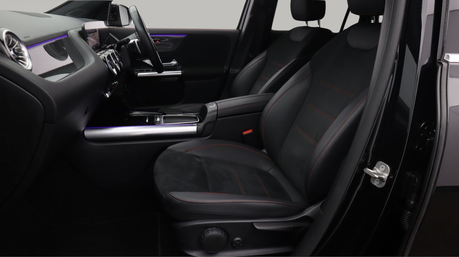 Used Mercedes-Benz GLA 2024 for sale - 77385600: Photo 14