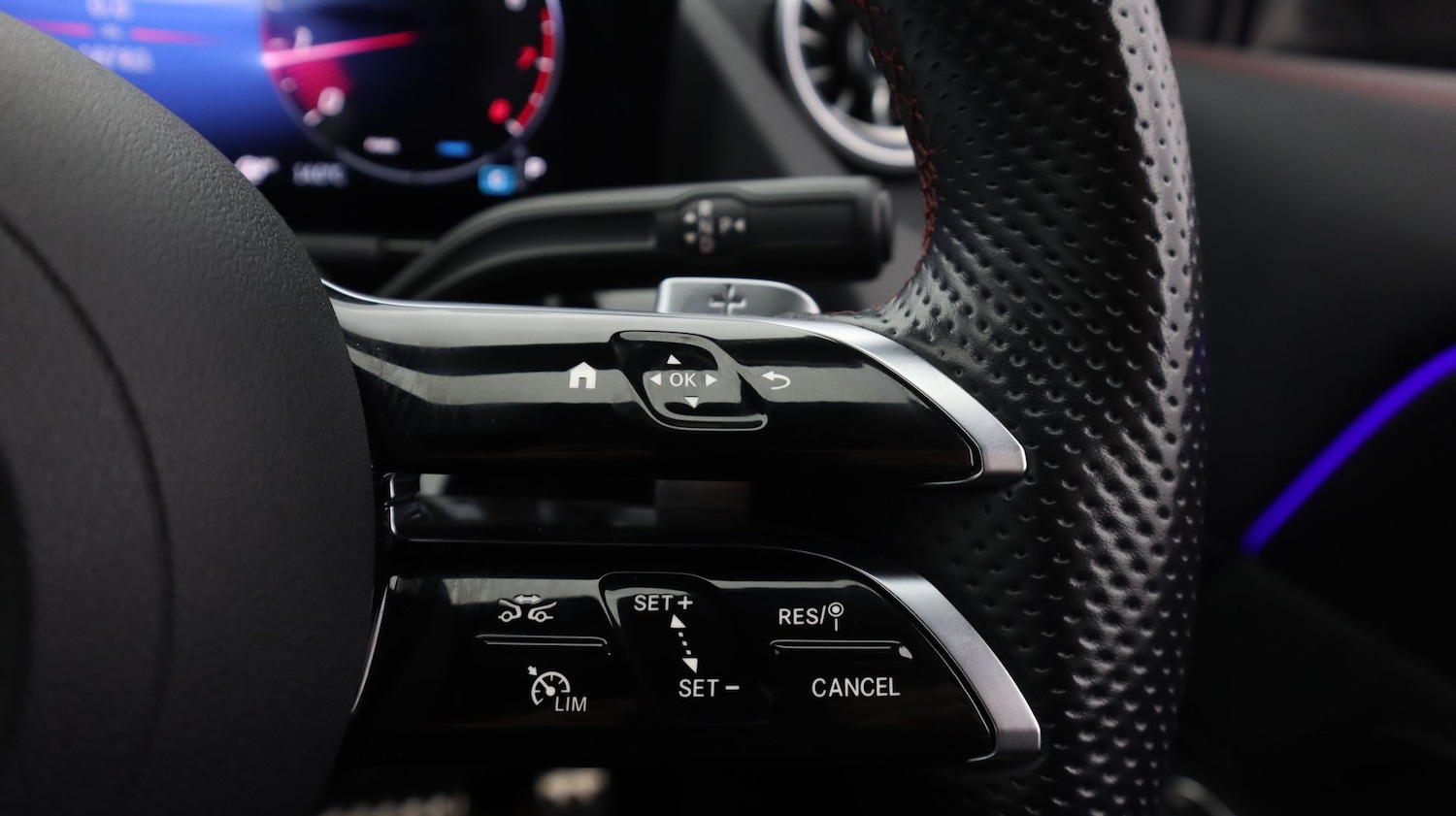 Used Mercedes-Benz GLA 2024 for sale - 77385600: Photo 25