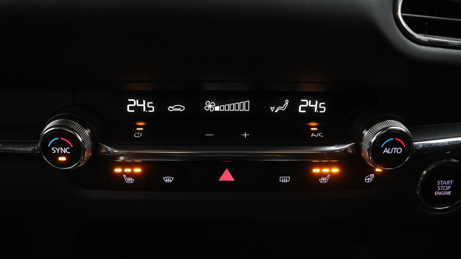 Used Mazda CX-30 2023 for sale - 76153009: Photo 12