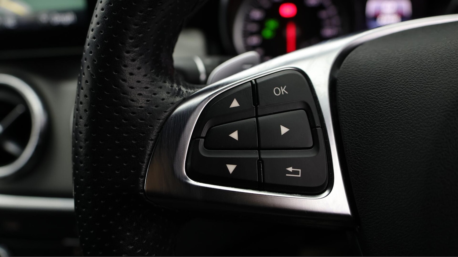 Used Mercedes-Benz CLA 2019 for sale - 76432308: Photo 24