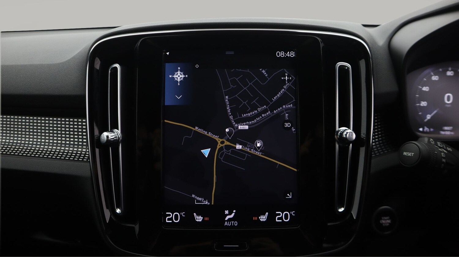 Used Volvo XC40 for sale - 77846610: Photo 11