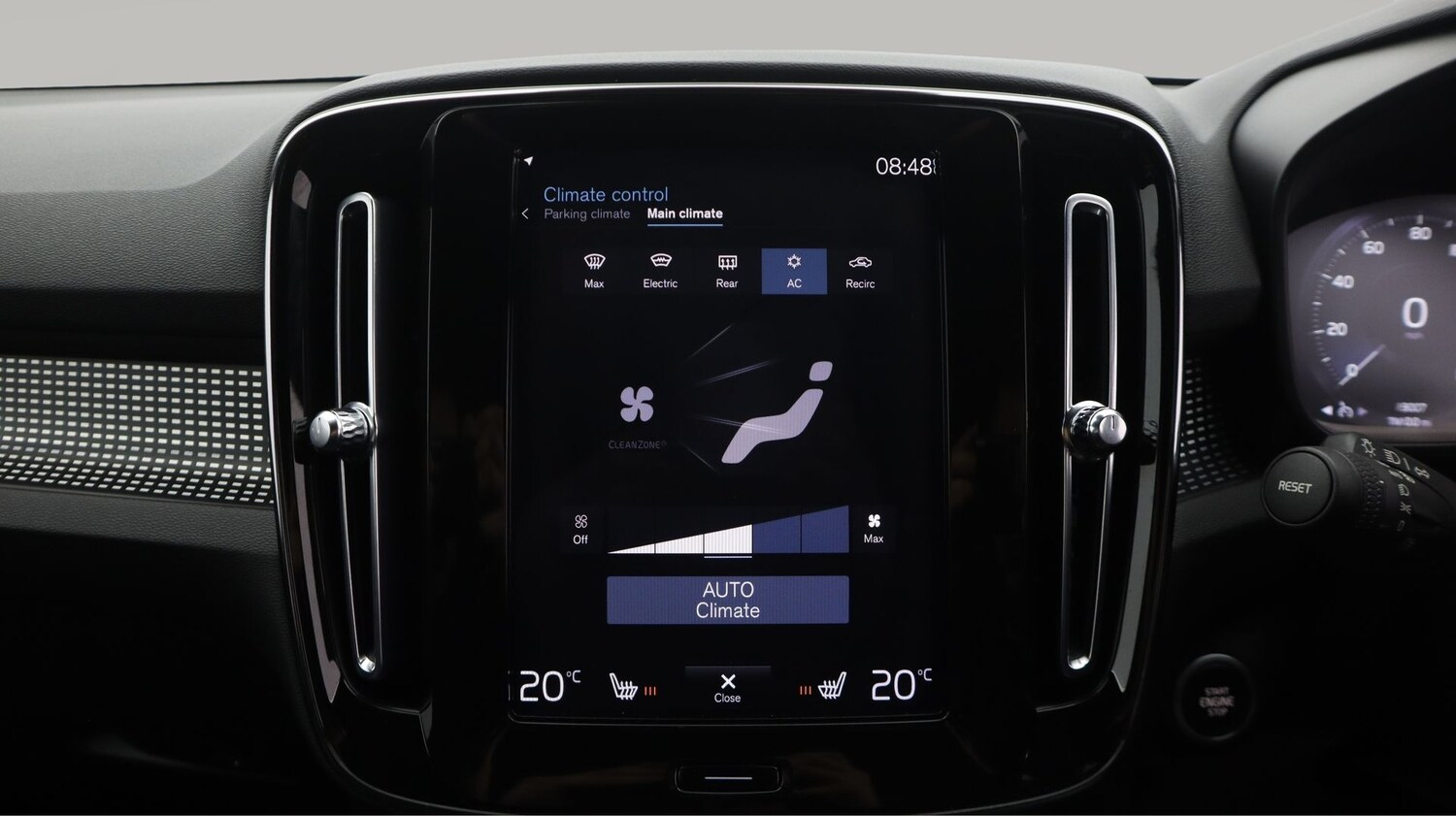 Used Volvo XC40 for sale - 77846610: Photo 12