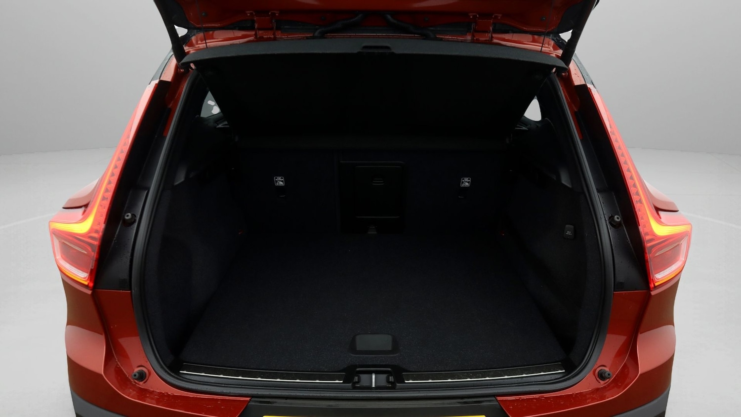 Used Volvo XC40 for sale - 77846610: Photo 17