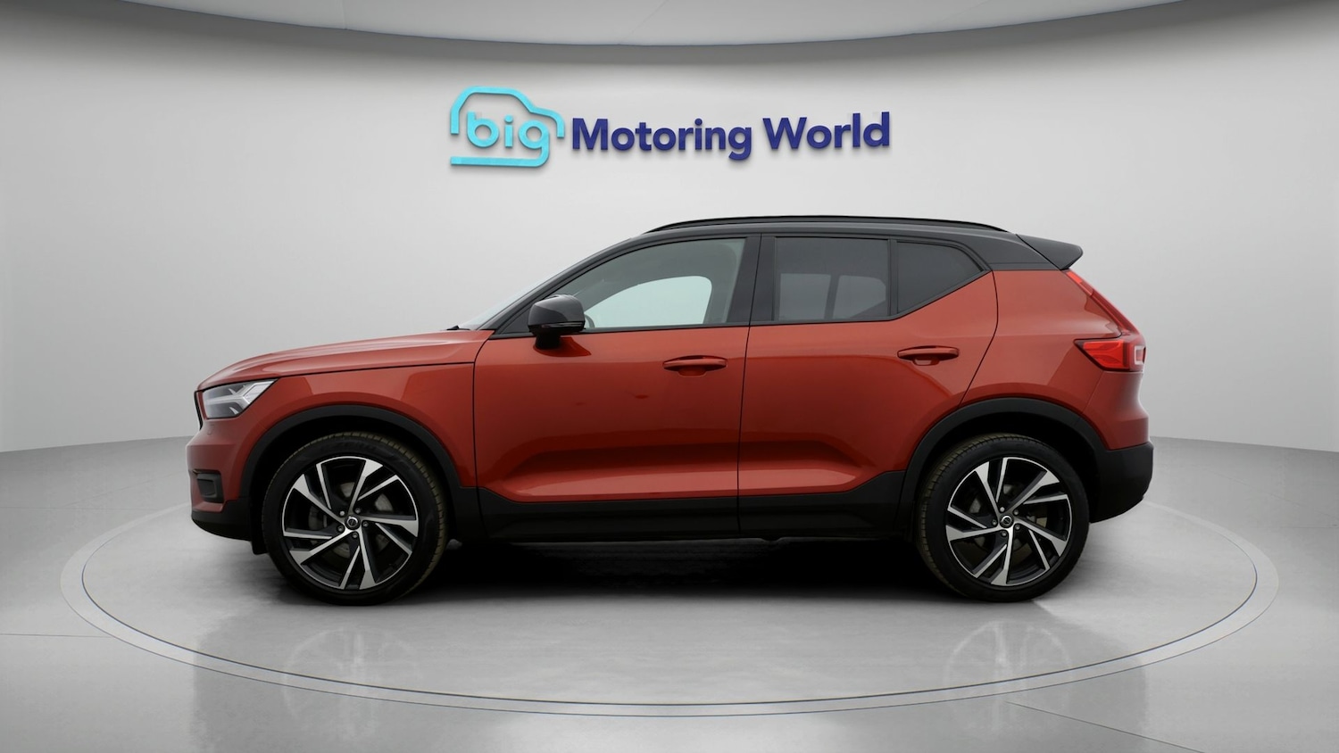 Used Volvo XC40 for sale - 77846610: Photo 4