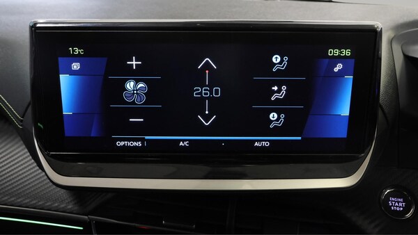 Used Peugeot 2008 2023 for sale - 76318226: Photo 13