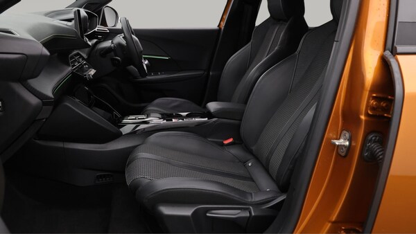 Used Peugeot 2008 2023 for sale - 76318226: Photo 15