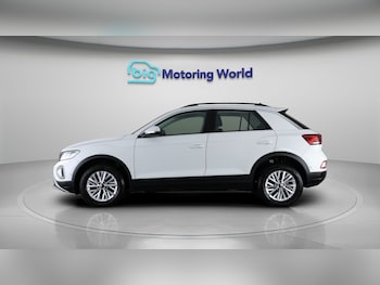 Used Volkswagen T-Roc 2023 for sale - 78269989: Photo