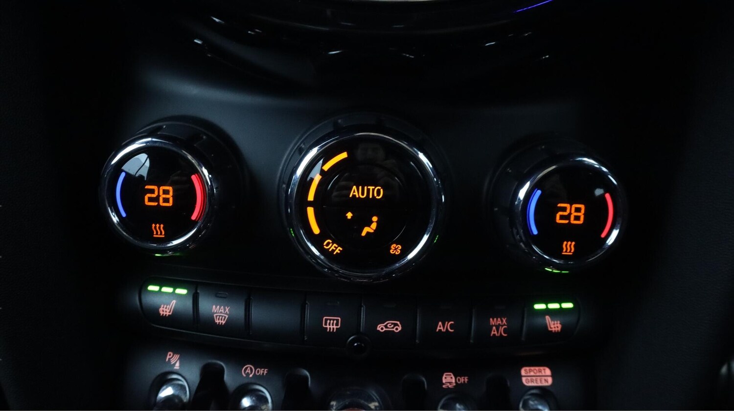 Used MINI Convertible 2020 for sale - 76742519: Photo 13