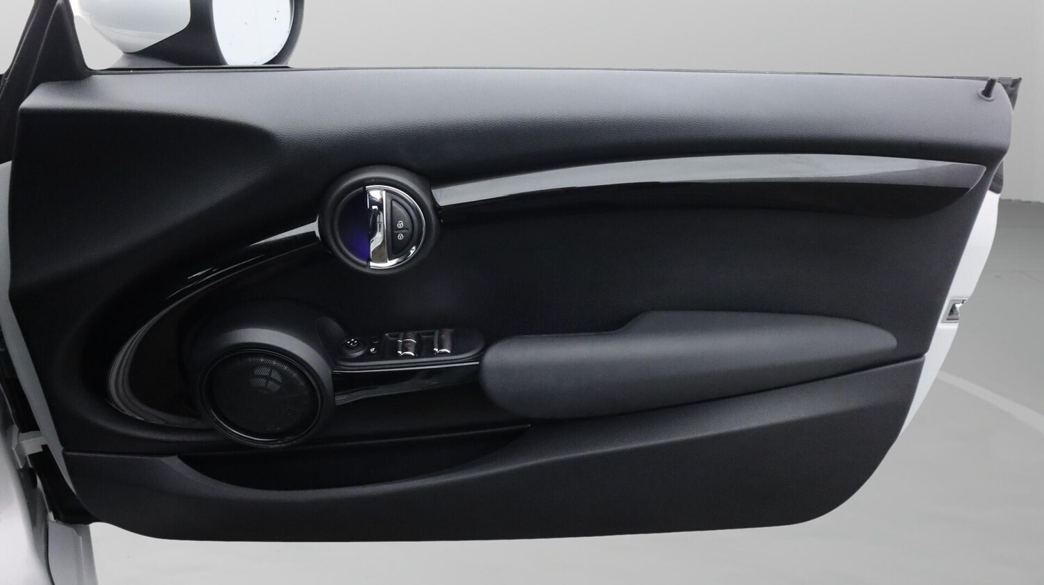 Used MINI Convertible 2020 for sale - 76742519: Photo 16