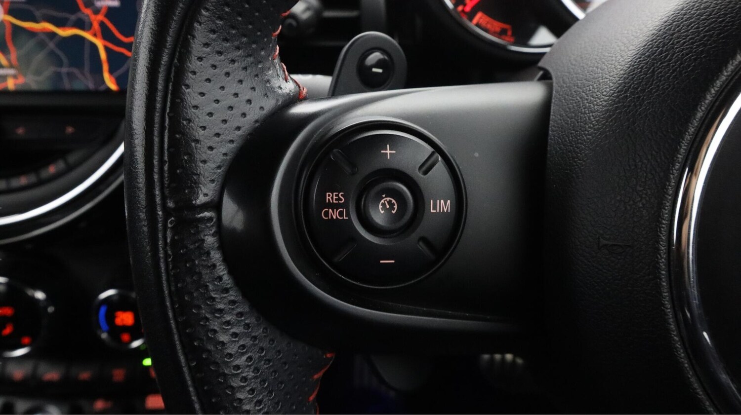 Used MINI Convertible 2020 for sale - 76742519: Photo 25