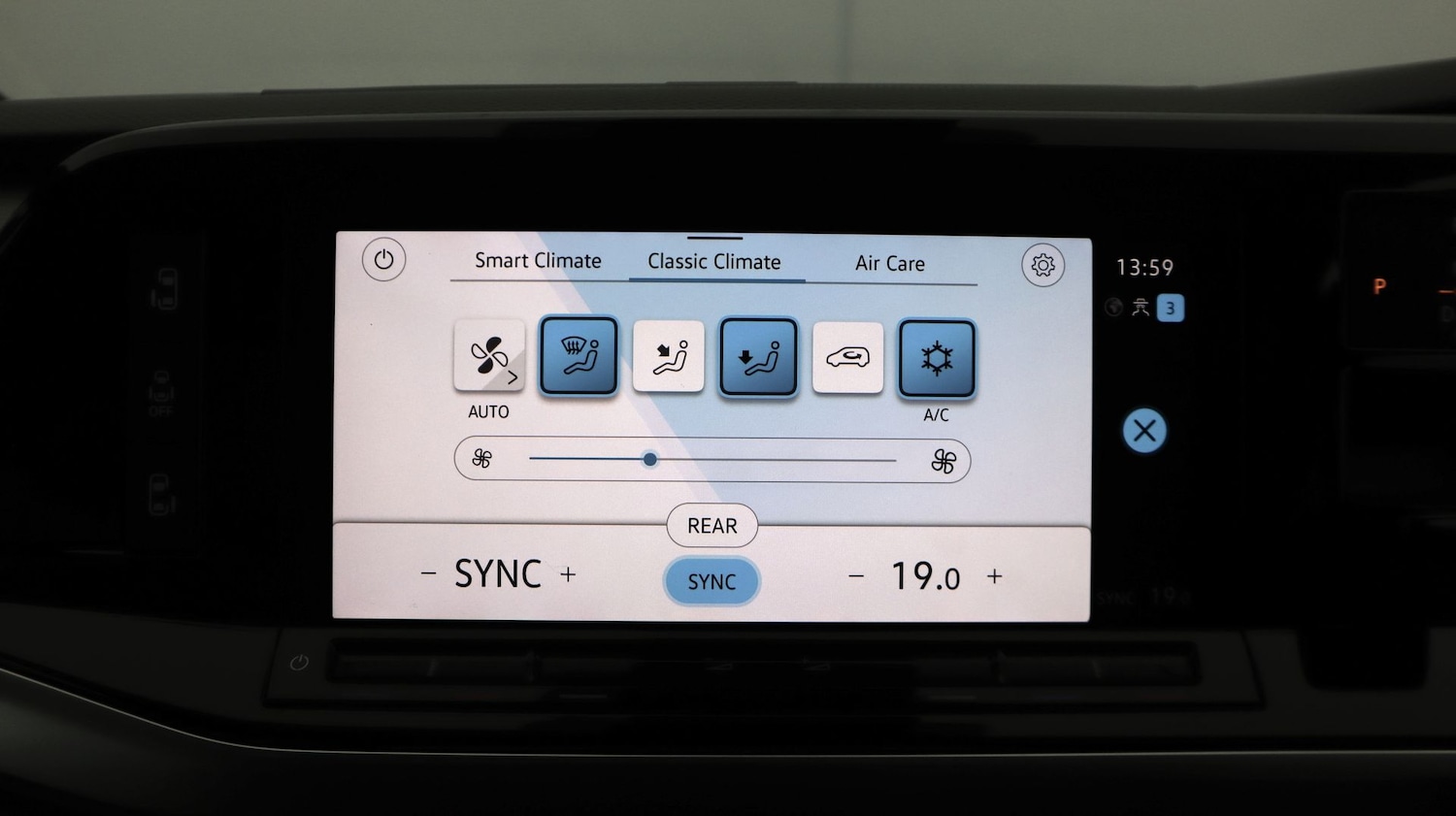 Used Volkswagen Multivan for sale - 77497691: Photo 12