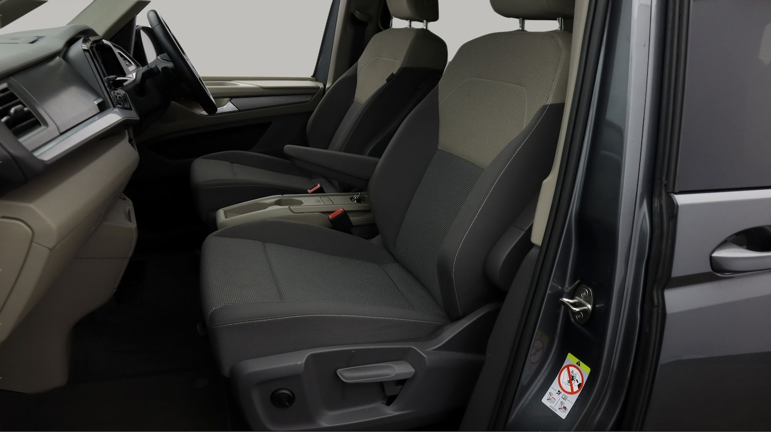 Used Volkswagen Multivan for sale - 77497691: Photo 14