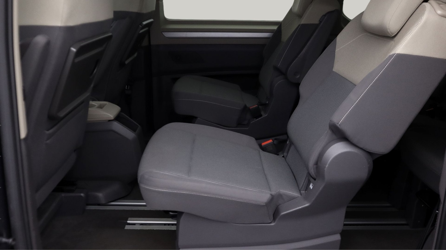 Used Volkswagen Multivan for sale - 77497691: Photo 16