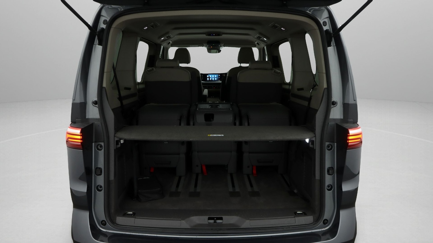 Used Volkswagen Multivan for sale - 77497691: Photo 17