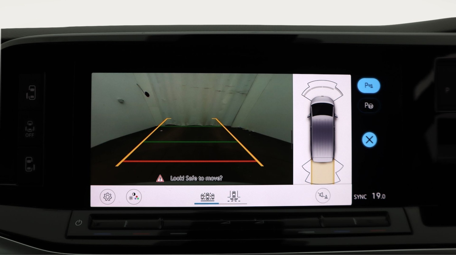 Used Volkswagen Multivan for sale - 77497691: Photo 23