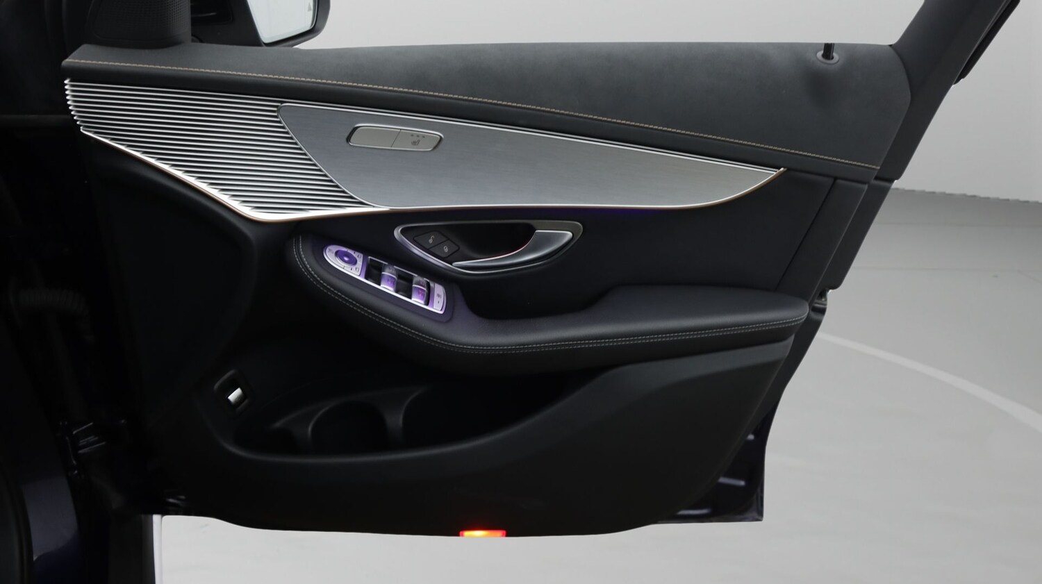 Used Mercedes-Benz EQC 2021 for sale - 77854921: Photo 15