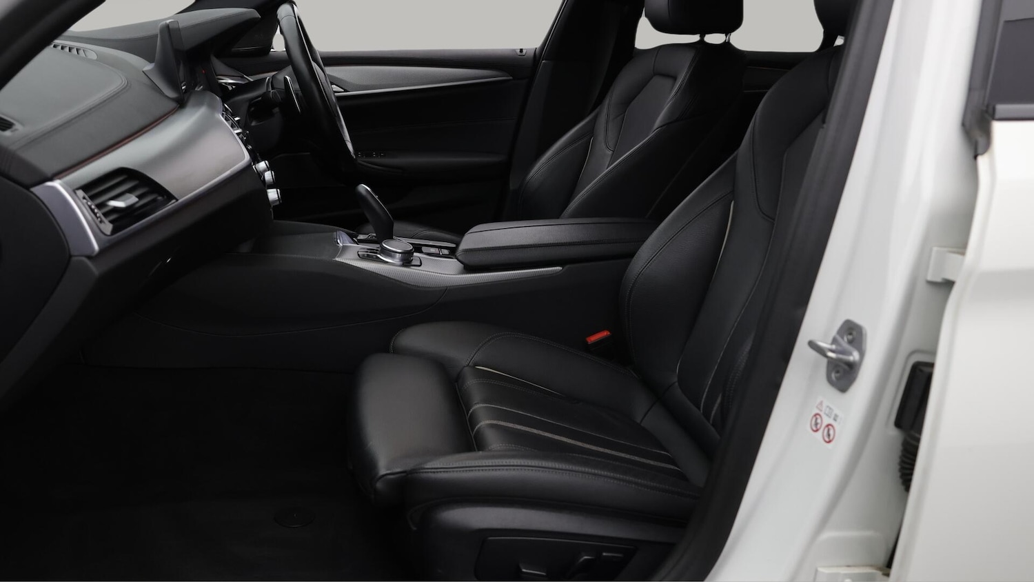 Used BMW 5 Series 2019 for sale - 76072443: Photo 15