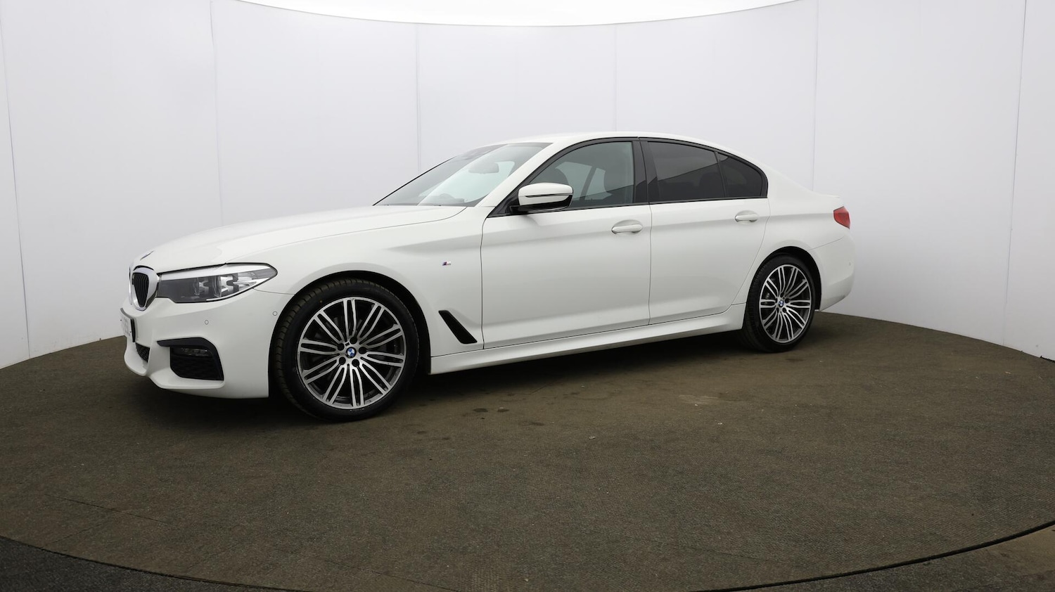 Used BMW 5 Series 2019 for sale - 76072443: Photo 40