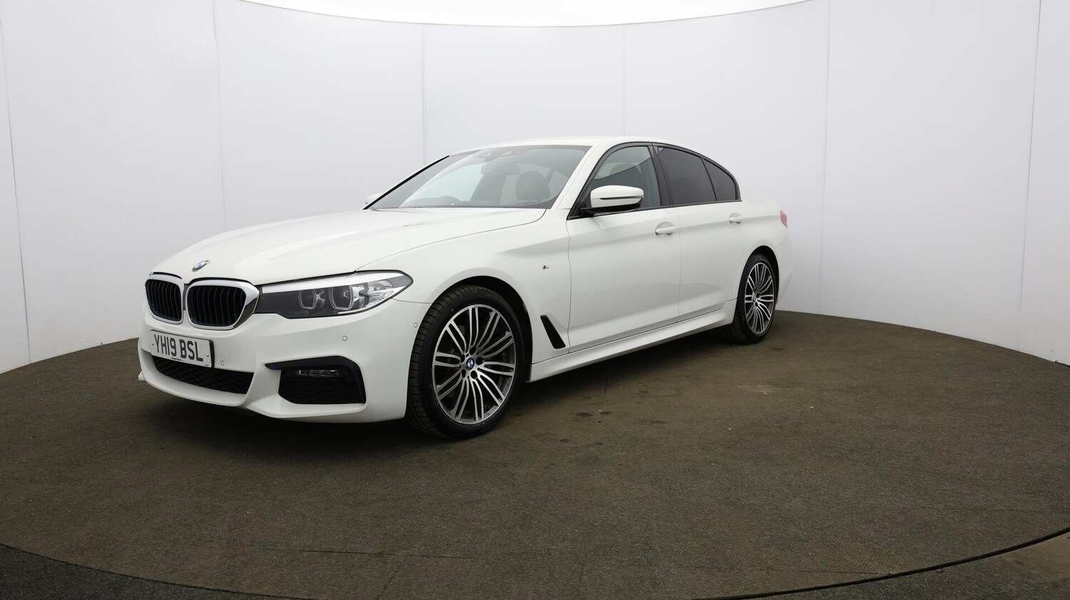 Used BMW 5 Series 2019 for sale - 76072443: Photo 42