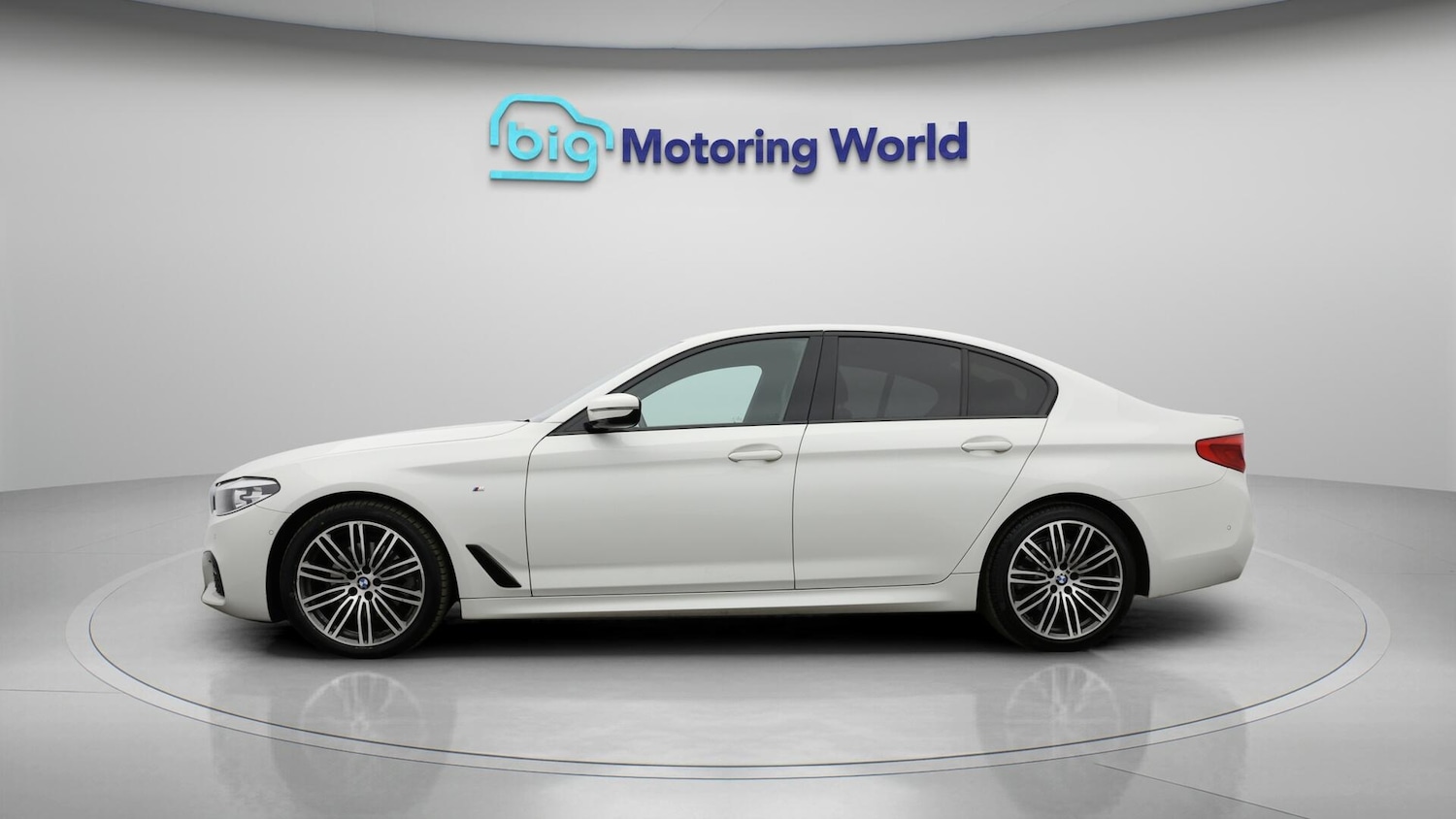 Used BMW 5 Series 2019 for sale - 76072443: Photo 5
